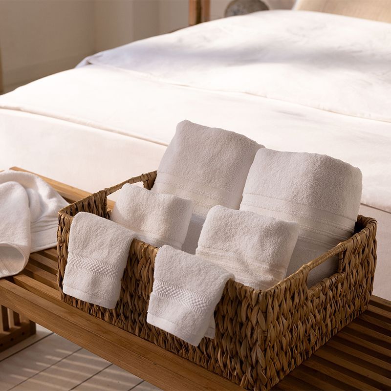 12 Pack Luxury Hotel Bath Towels 27x52 High Quality Soft Ring Spun Cot –  Towels N More