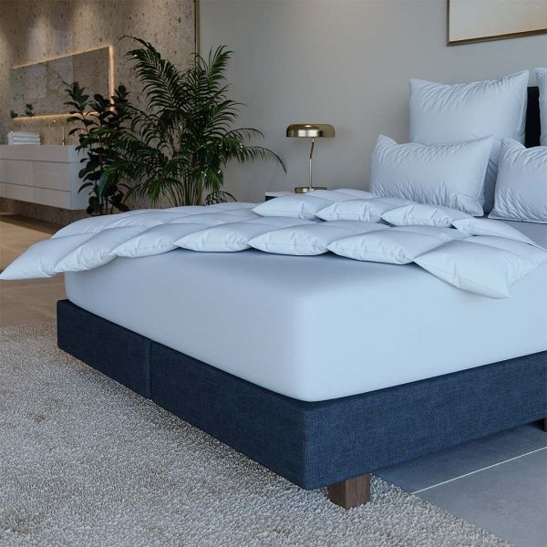 Signature Natural Hybrid All Year Down Duvet 